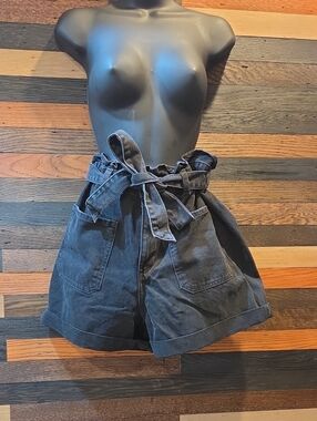 Zara Black High-Waist Paperbag Shorts with Tie Belt